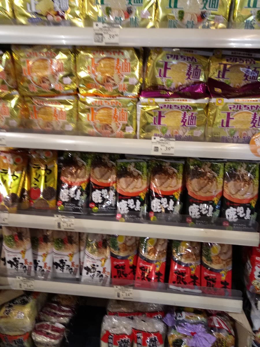 均益大廈二期停車場 實景照片 8