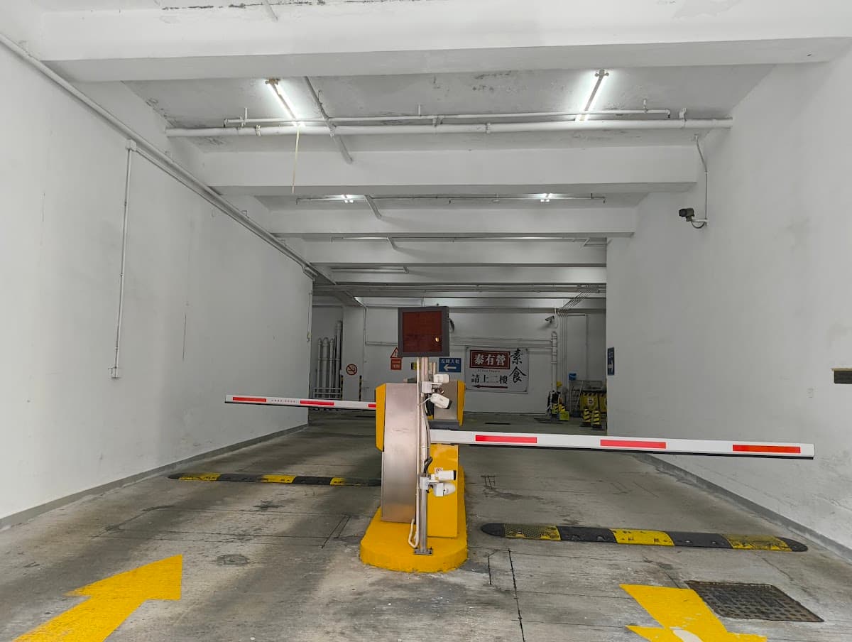順寧居停車場 實景照片 6