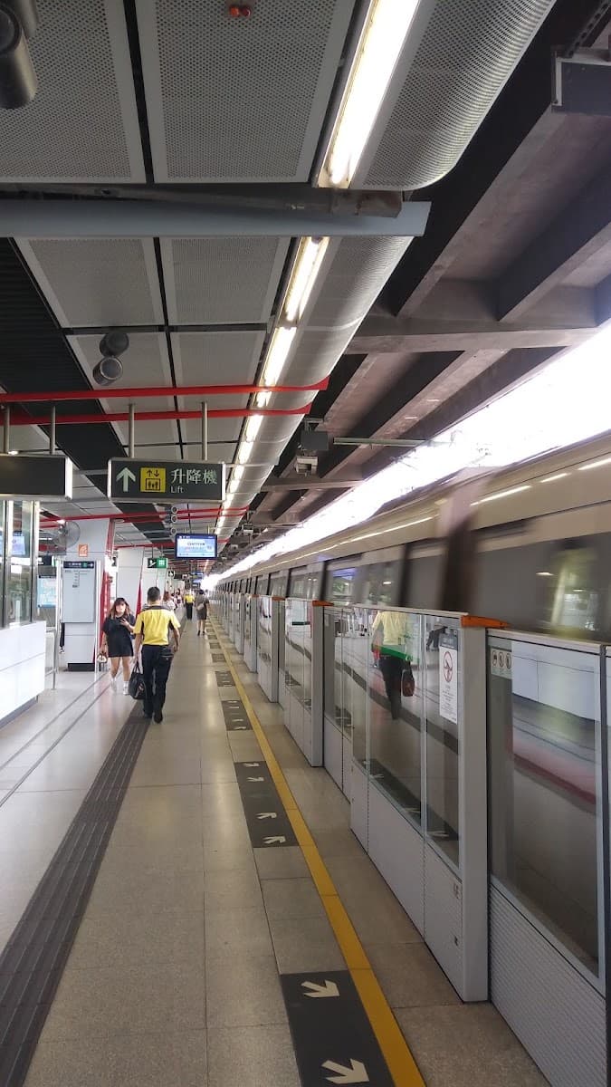 德福廣場 1 期 Telford Plaza Phase 1 停車場 實景照片 4