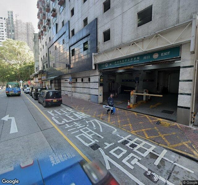 廣發商業中心 Wealth Commercial Centre 停車場