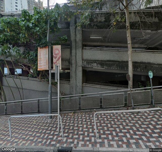 慈愛苑停車場