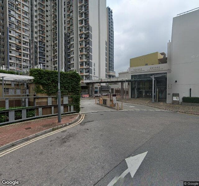 龍逸邨停車場
