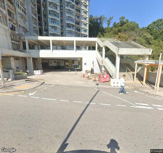峰華邨停車場