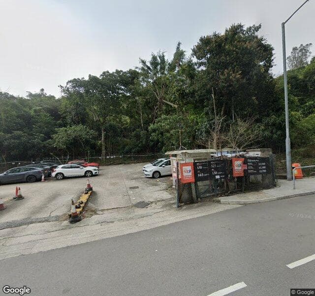 西貢康村路露天停車場 (24 Park)