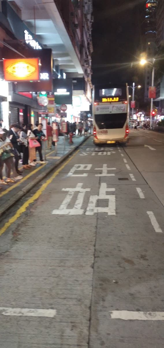榮吉工業大廈停車場 實景照片 4