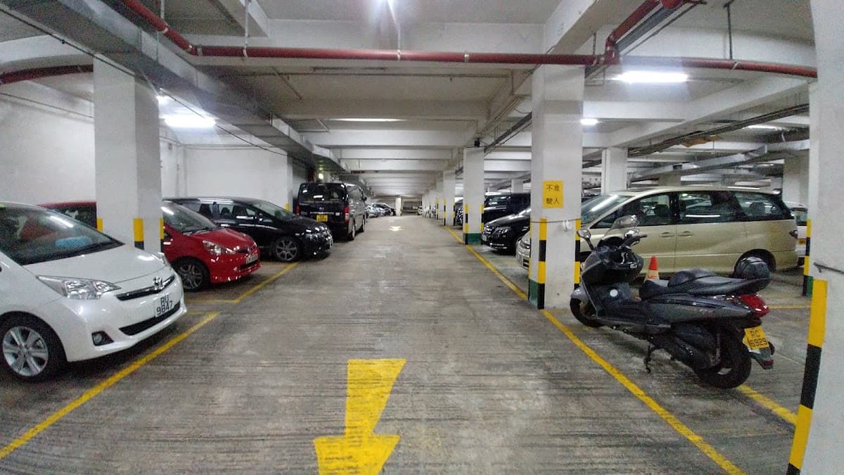 中華大廈停車場 實景照片 6