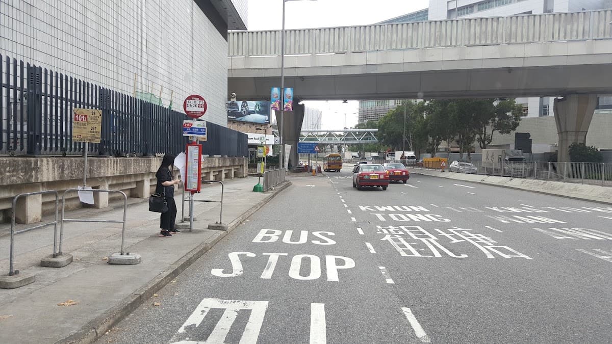 九龍灣宏展街露天停車場 實景照片 5