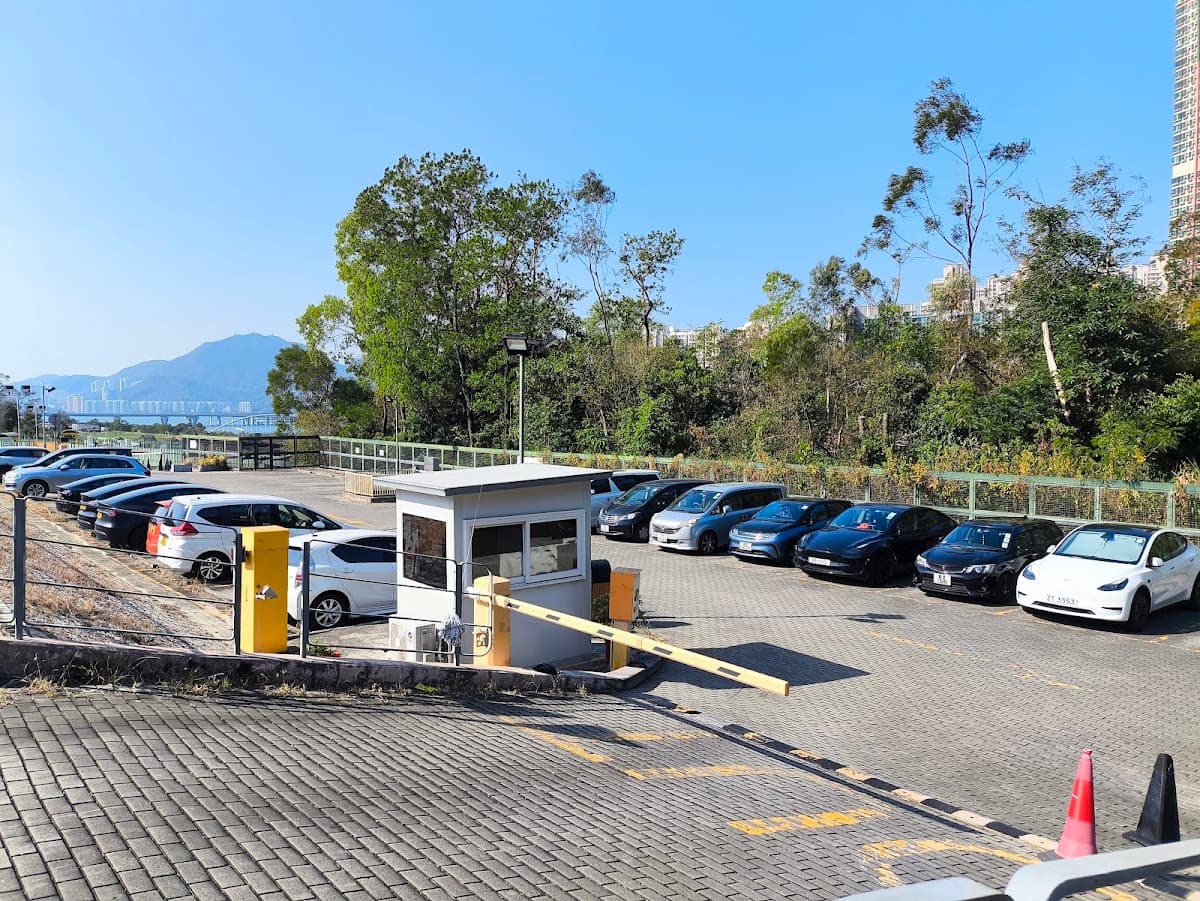 環保大道寵物公園停車場 實景照片 1