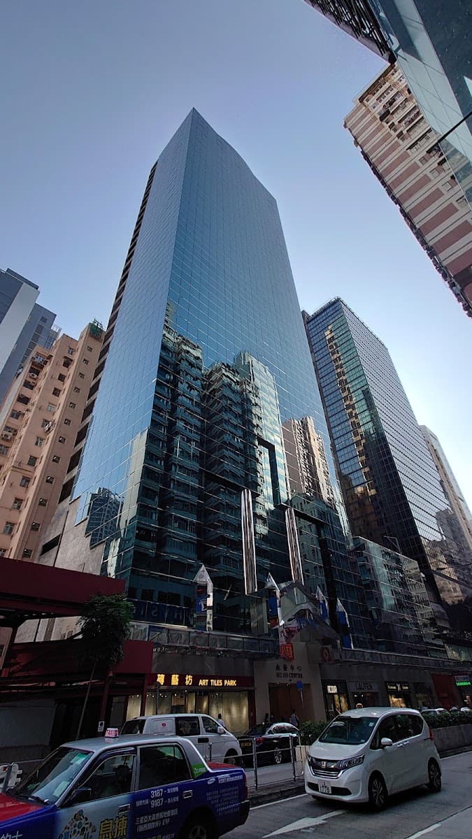 兆安中心停車場 實景照片 1